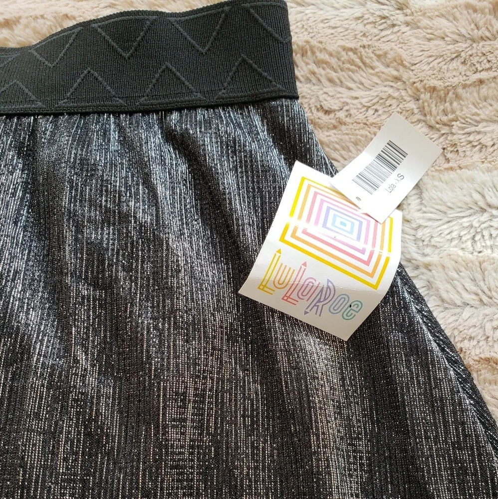 LULAROE‎ BLACK METALLIC SKIRT..SIZE XS